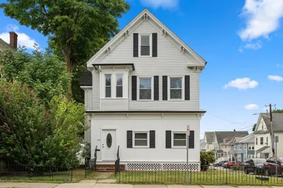 480 Pleasant St