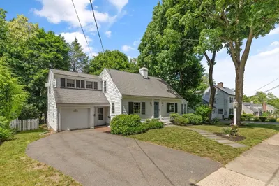 19 Pine Hill Circle
