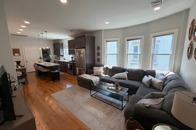440 Windsor Street #440 1