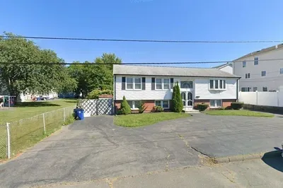 35 Blaney St 1