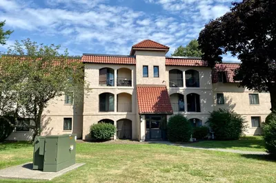 685 Oak #20-7