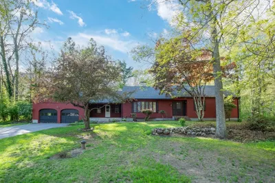 24 Pinehurst Dr 1