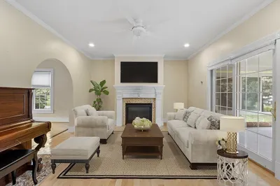 227 Grant Way 1