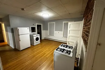 5 Sterling St #1