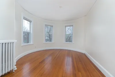 7 Chase St #2 1