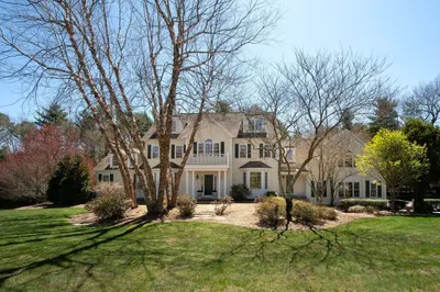 299 Country Club Way 1
