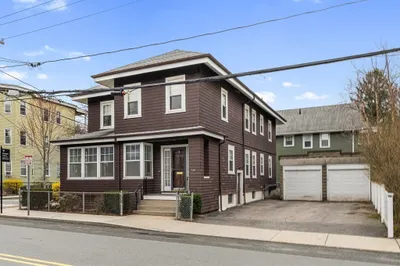 422-424 Walden St 1
