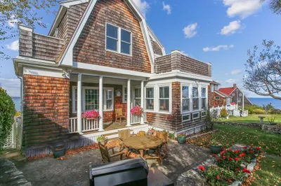 48 Holbrook Ave 1