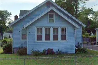 26 Dwight Rd