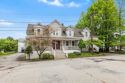 18 Water St 1