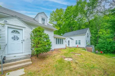 15-17 Pleasant St 1