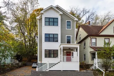 26 Arlington St #3