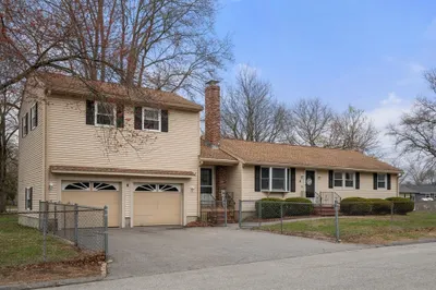 6 Broadview Rd