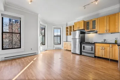 28 Dartmouth St #4