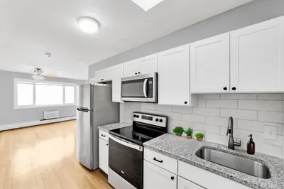 39 Willow Street #3
