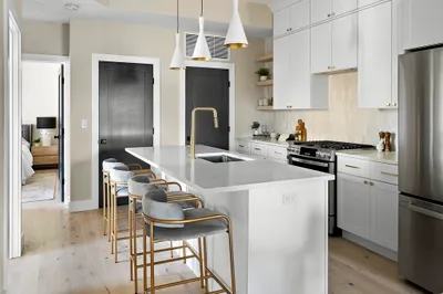 51 Crescent Ave #5