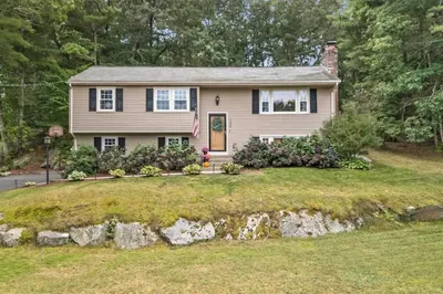 120 Ivy Lane 1