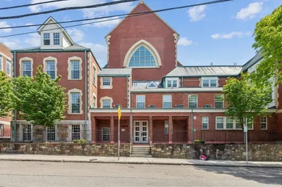 225 Dorchester Street #27 1