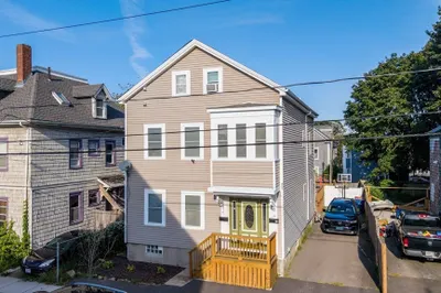 402 Cottage St