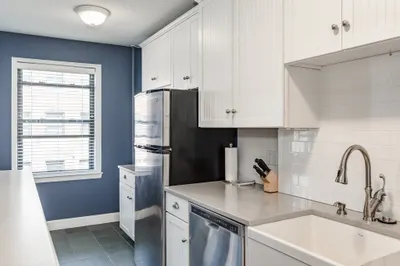 145 Englewood Ave #33