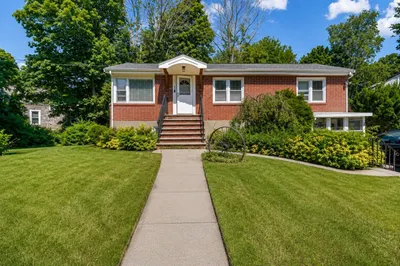 65 Fowler St 1