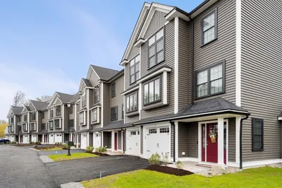 168 Lowell St #4 (27) 1