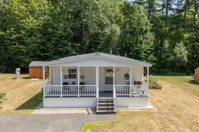 12 Tamarack Pl 1