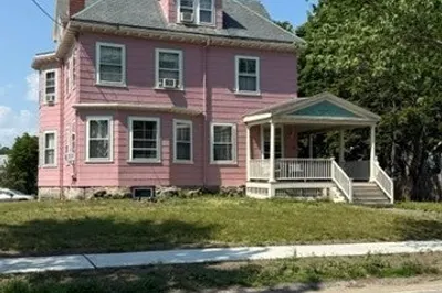 31 Auburn St #1R 1