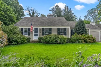 11 Cedar Lane 1