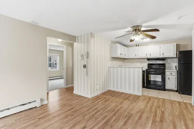 136 Tyngsboro Rd #7