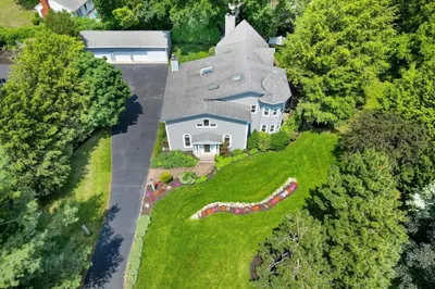 4 Aricia Ln 1