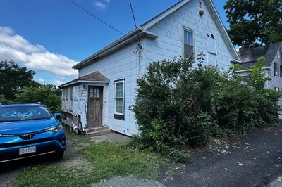 21 Dryden St 1