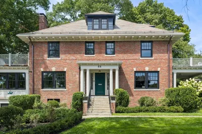 44 Adams Avenue 1