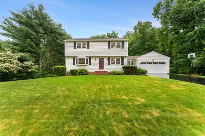 9 Carolyn Dr 1