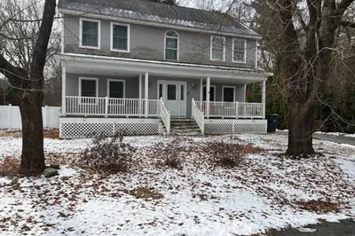 21 Bedford Drive 1