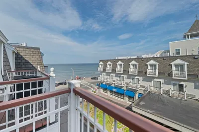 45 Hull Shore Dr #303 1