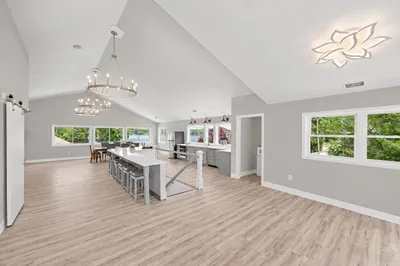 6 Wilson Ave 1