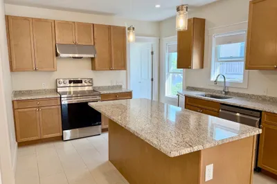 145 Winsor Ave #2 1
