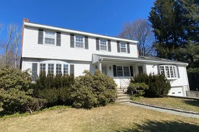 307 Glen Rd 1