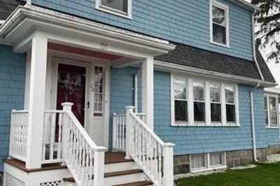 28 Davis St 1