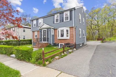 92 Gladeside Ave #1 1
