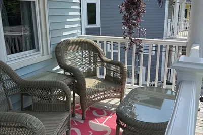 44 Waterhouse St #2 1