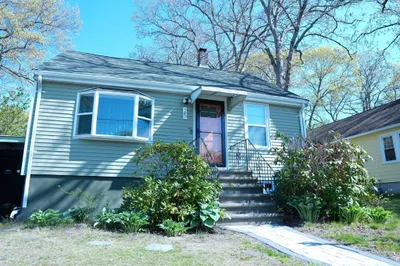 25 Pauline St 1