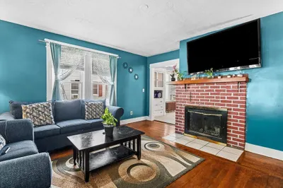 65 Rochelle St