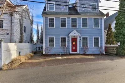 45 Commercial St #10 1