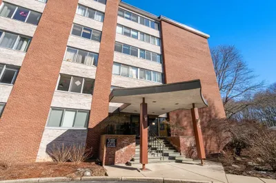 22 Chestnut Place #307