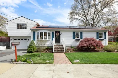 706 Lawton St 1