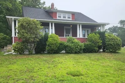 72 W Main St 1