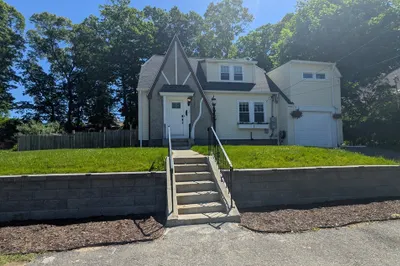 13 Marilyn Drive 1