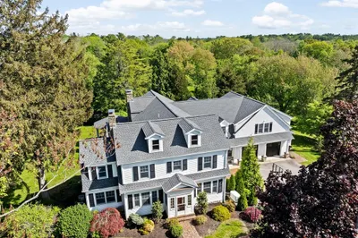 148 Pond St